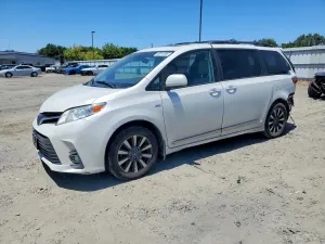 Toyota Sienna 3.5L 6 2020