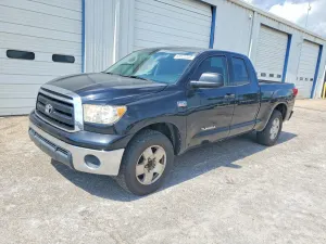 Toyota Tundra 5.7L 8 2013