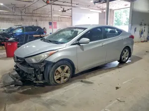 Hyundai Elantra 1.8L 4 2013