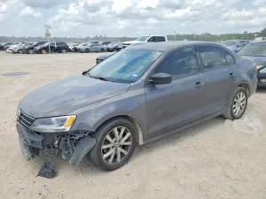 Volkswagen Jetta 1.8L 4 2015