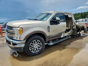Ford F-250 6.7L 8 2017