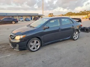 Toyota Corolla 1.8L 4 2013