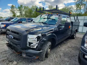 Ford F-250 6.2L 8 2013