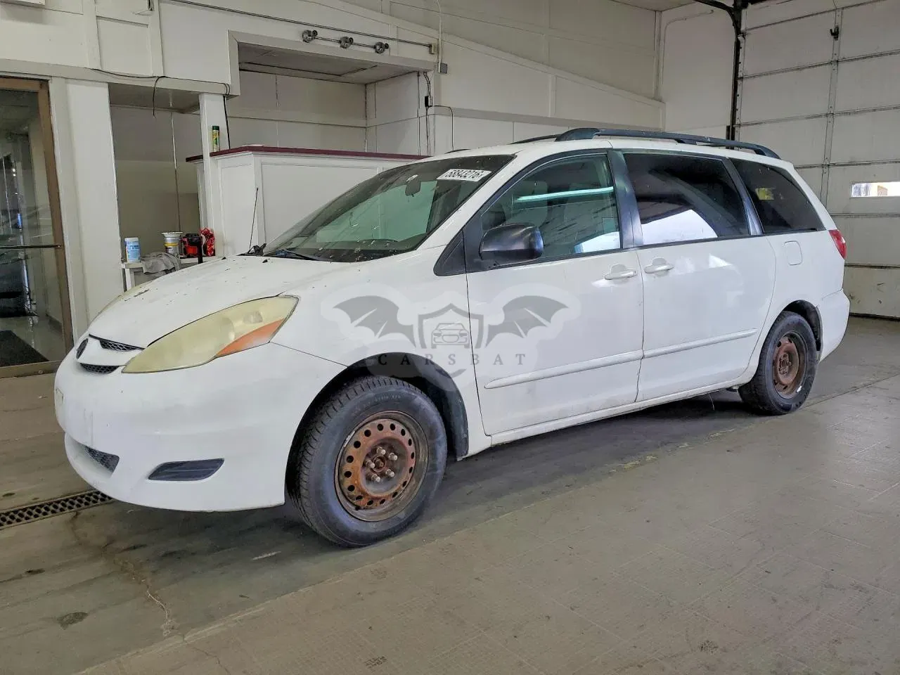 Toyota Sienna 3.5L 6 2010