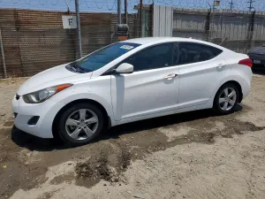 Hyundai Elantra 1.8L 4 2013