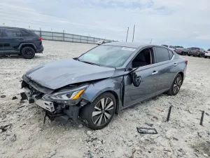Nissan Altima 2.5L 4 2022