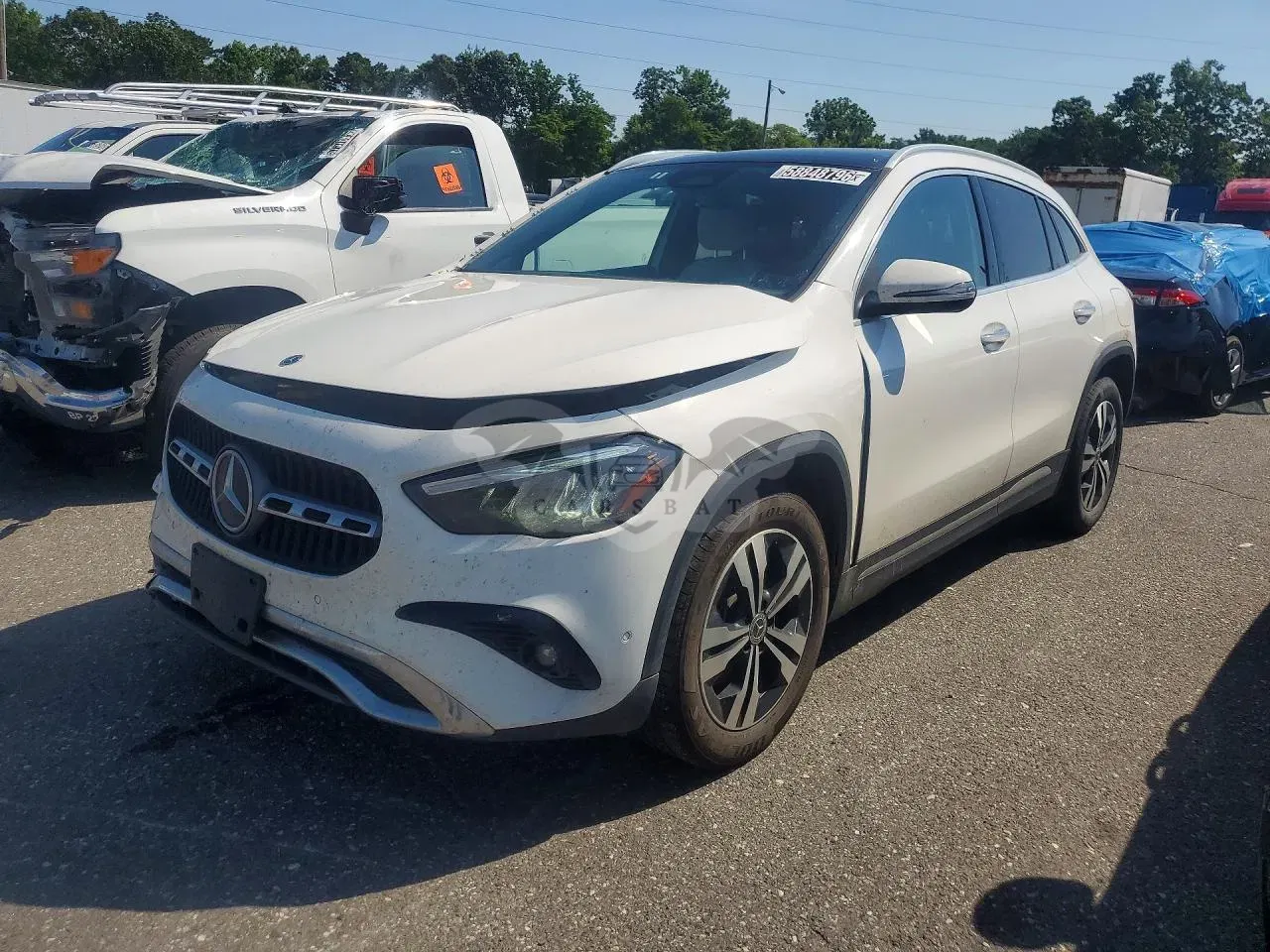 Mercedes-Benz GLA 2.0L 4 2025