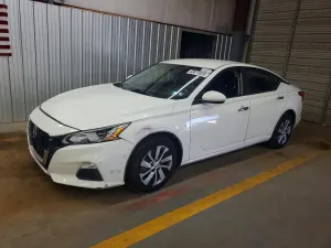 Nissan Altima 2.5L 4 2019