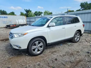 Toyota Highlander 3.5L 6 2013