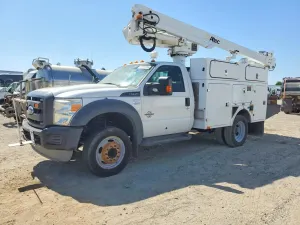 Ford F-450 6.7L 8 2014