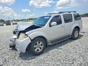 Nissan Pathfinder 4.0L 6 2011