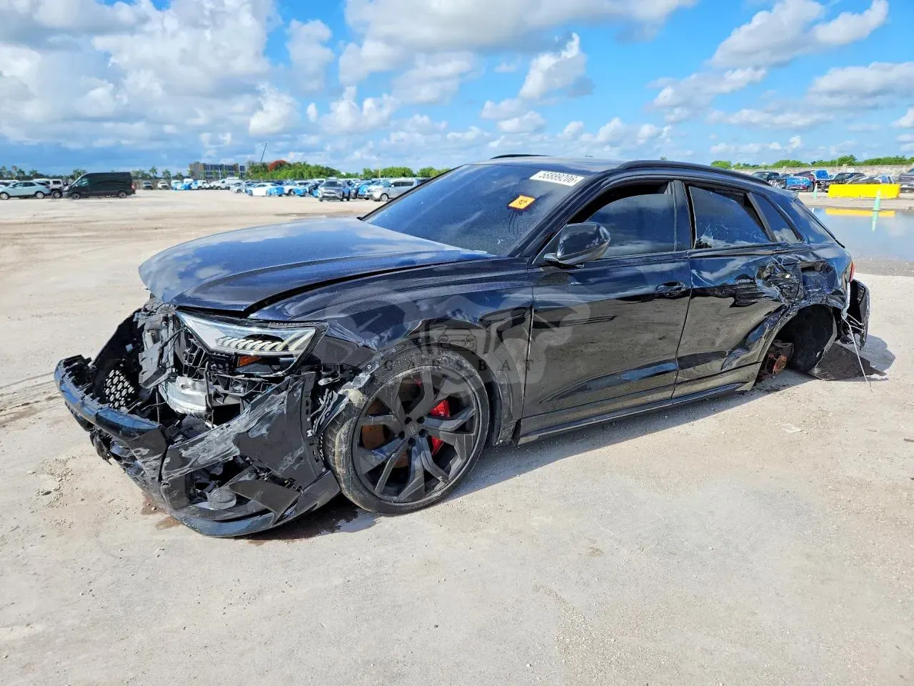 Audi RSQ8 4.0L 8 2021