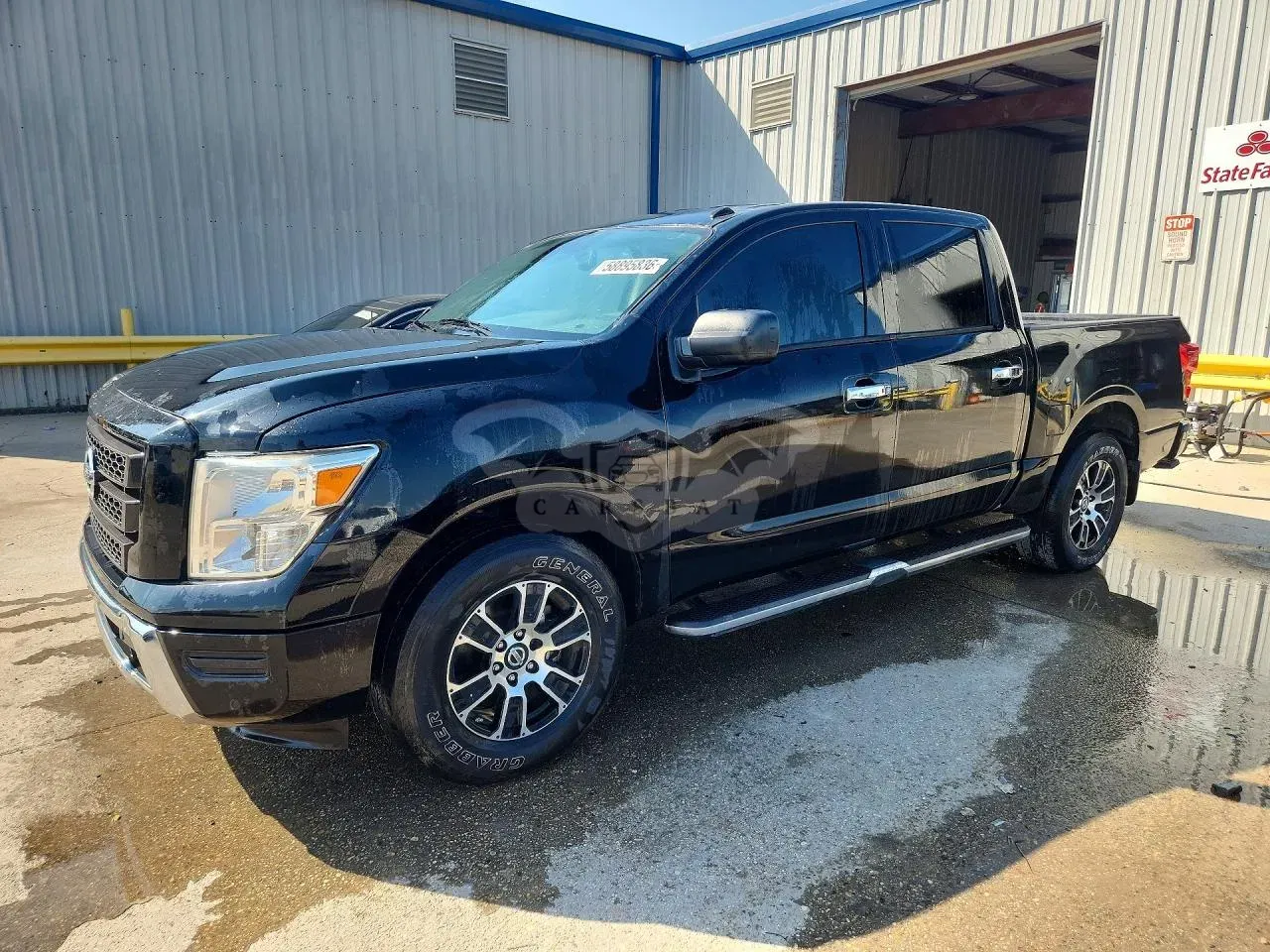 Nissan Titan 5.6L 8 2021