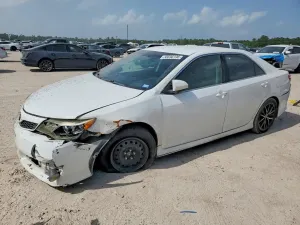 Toyota Camry 2.5L 4 2013