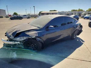 Tesla Model Y 2026