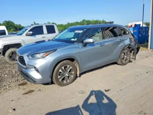 Toyota Highlander 3.5L 6 2020