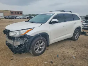 Toyota Highlander 3.5L 6 2014