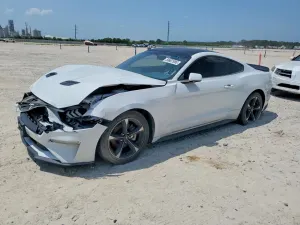 Ford Mustang 2.3L 4 2019