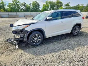 Toyota Highlander 3.5L 6 2018