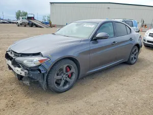 Alfa Romeo Giulia 2.0L 4 2017