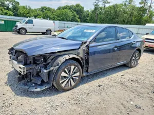 Nissan Altima 2.5L 4 2019