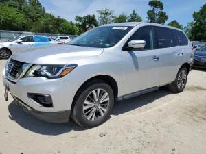 Nissan Pathfinder S 3.5L 6 2017