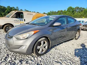 Hyundai Elantra 1.8L 4 2013
