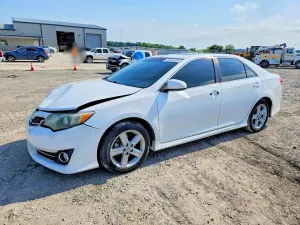 Toyota Camry 2.5L 4 2013