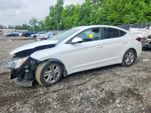 Hyundai Elantra 2.0L 4 2019