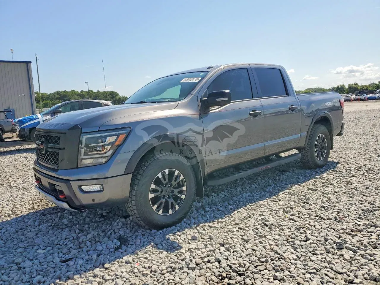 Nissan Titan 5.6L 8 2021