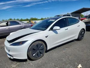 Tesla Model 3 2025
