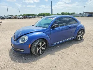Volkswagen Beetle 2.0L 4 2013