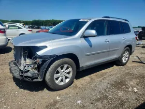 Toyota Highlander 3.5L 6 2013
