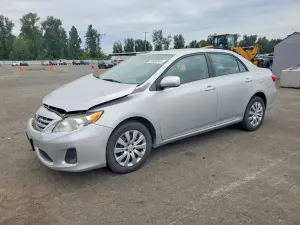 Toyota Corolla 1.8L 4 2013