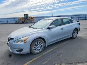 Nissan Altima 2.5L 4 2015