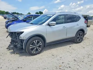 Nissan Rogue 2.5L 4 2020