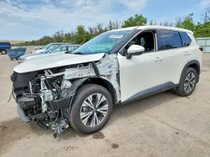 Nissan Rogue 2.5L 4 2021