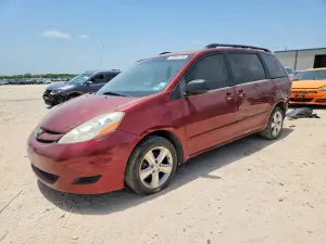 Toyota Sienna 3.5L 6 2010