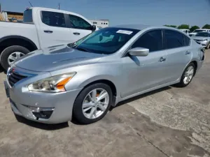 Nissan Altima 2.5L 4 2015
