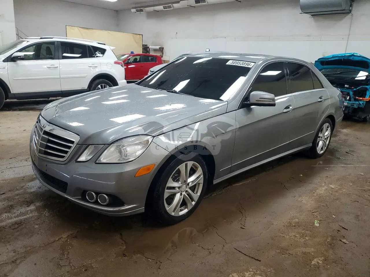 Mercedes-Benz E 5.5L 8 2010