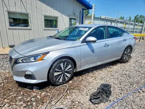 Nissan Altima 2.5L 4 2021