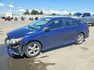 Toyota Corolla 1.8L 4 2012
