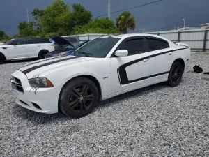 Dodge Charger 5.7L 8 2014