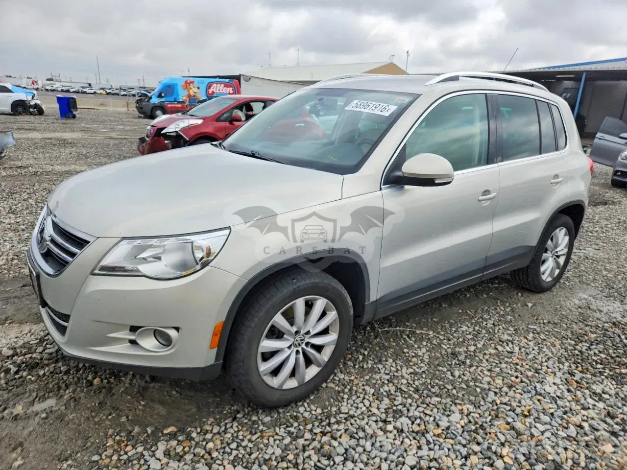Volkswagen Tiguan 2.0L 4 2011