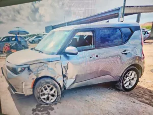 Kia Soul 2.0L 4 2025