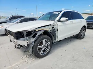 Mercedes-Benz GLC 2.0L 4 2021