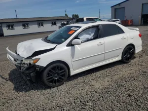 Toyota Corolla 1.8L 4 2013