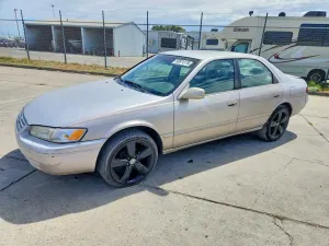 Toyota Camry 2.2L 4 1997