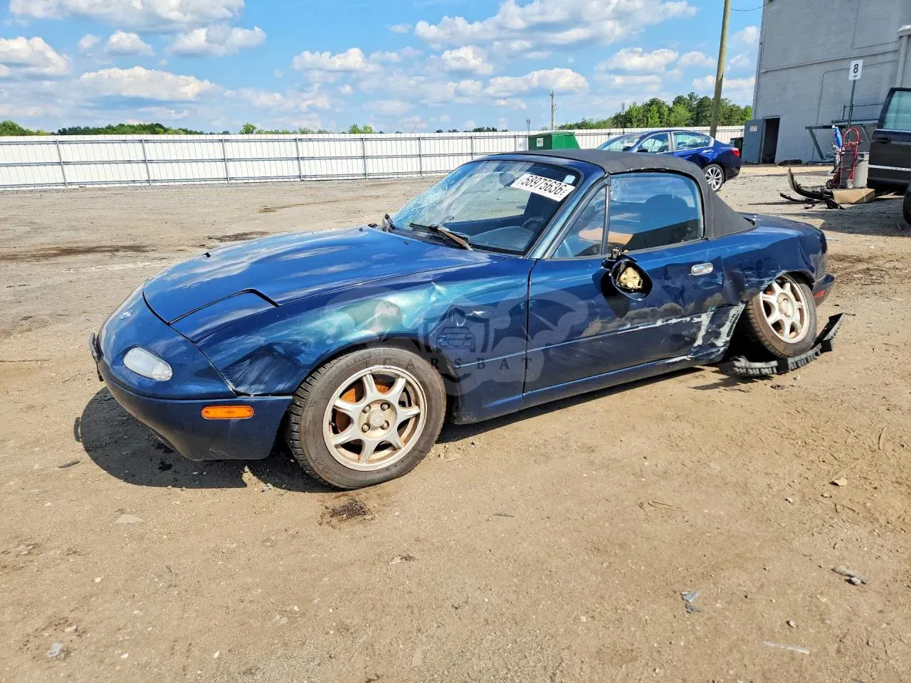 Mazda MX-5 (Miata) 1.8L 4 1995