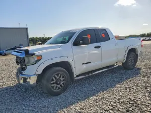 Toyota Tundra 4.6L 8 2018
